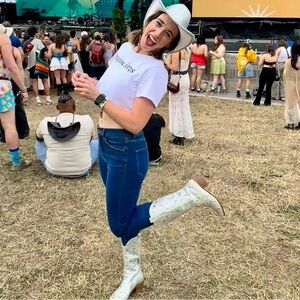 Meet your Posher, Rachel